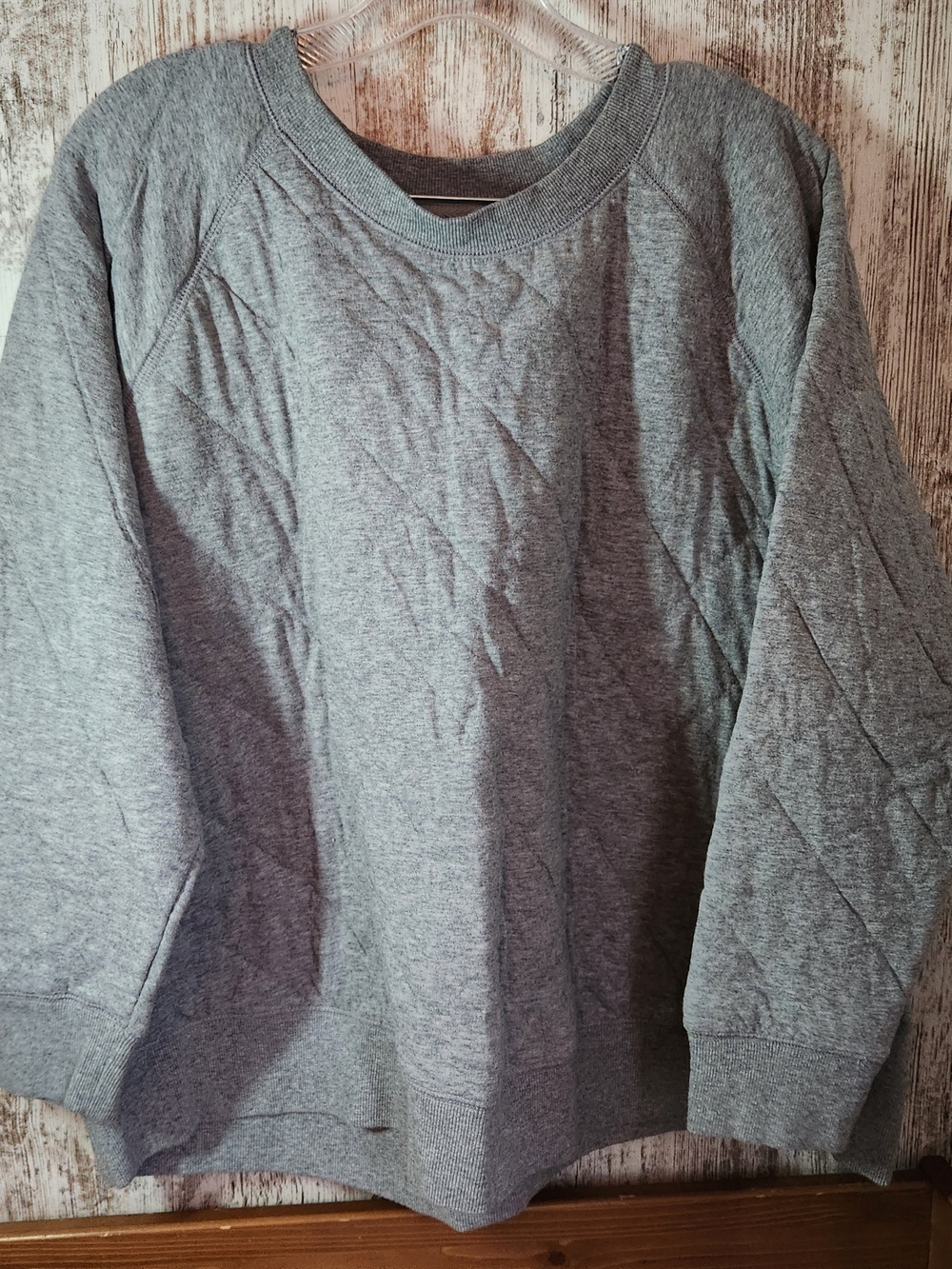 Old Navy Heather Gray Quilted Crewneck Sweatshirt - Women